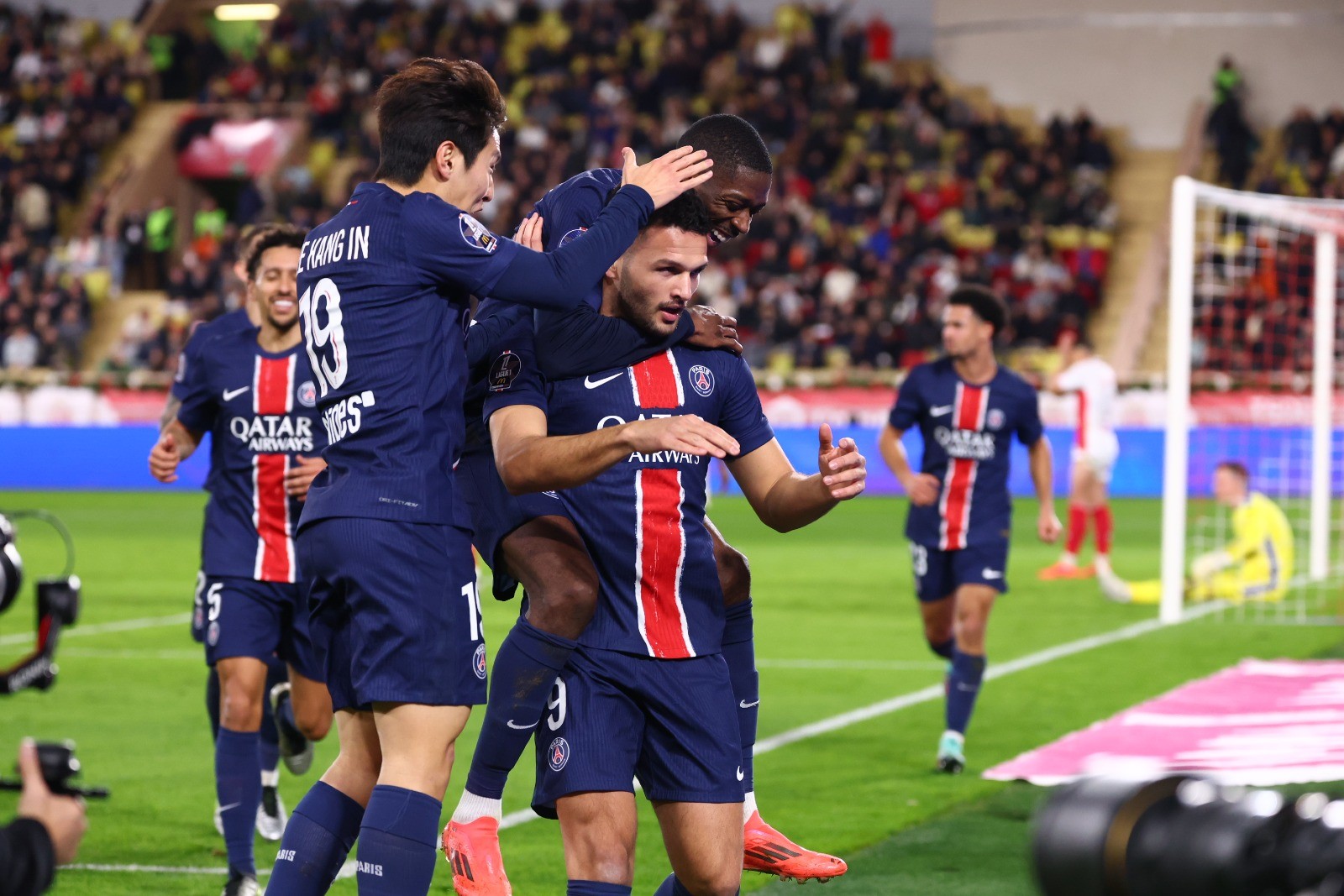 包含法甲倒计时，巴黎圣日耳曼国际比赛日伤情更新，细节引发关注，信心回归，身体对抗强度拉满的词条九游游戏网