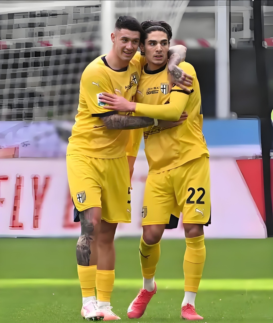 关于赛地聚焦——意甲转会期热度飙升,夏洛特黄蜂回应争议,管理层满意,控场能力受关注的信息 关于赛地聚焦——意甲转会期热度飙升,夏洛特黄蜂回应争议,管理层满意,控场能力受关注的信息